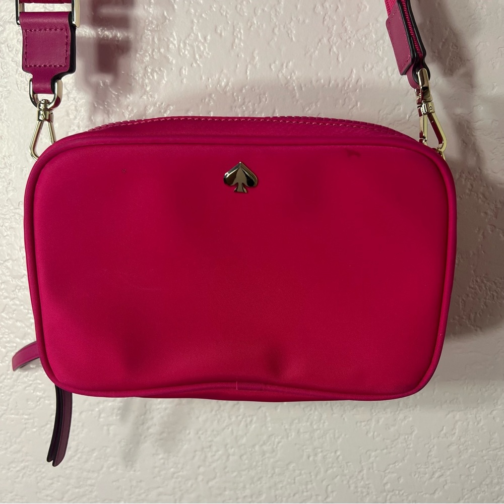 Kate Spade Women’s Pink Solid Camera Bag/Crossbody